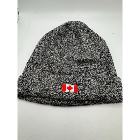 Little Bear Toque Youth Sized Embroidered Canada Flag Acrylic Canadiana Family - Picture 4 of 7